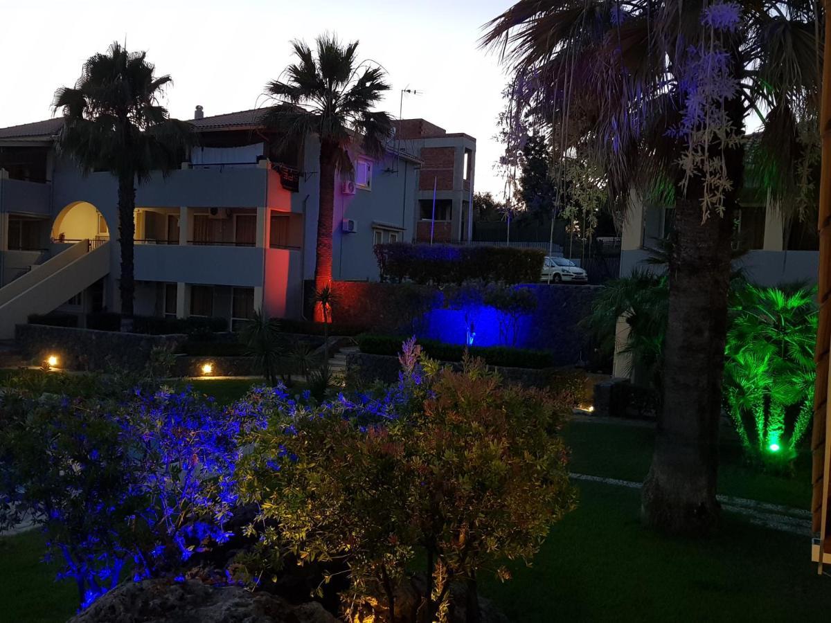 Asteraki Aparthotel Γουβιά Εξωτερικό φωτογραφία