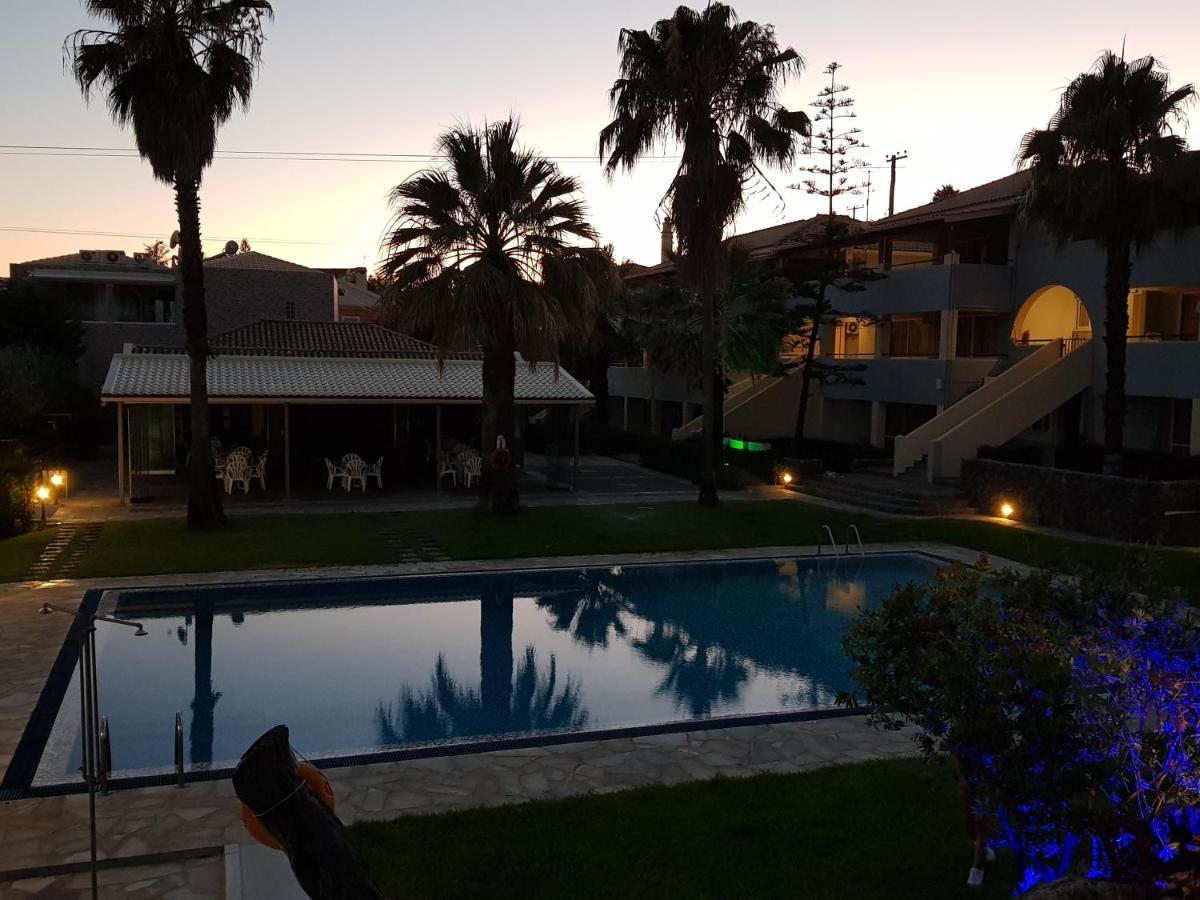 Asteraki Aparthotel Γουβιά Εξωτερικό φωτογραφία