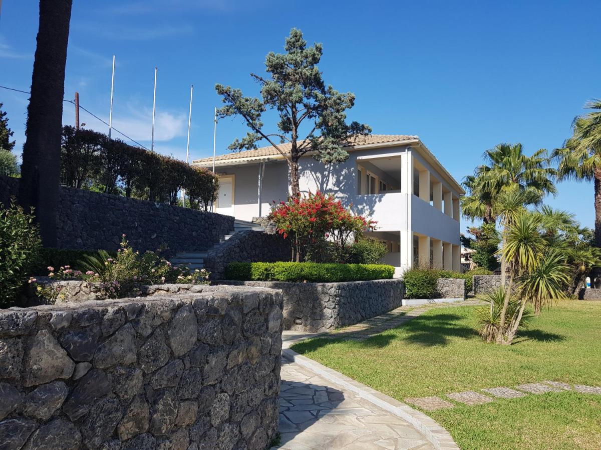 Asteraki Aparthotel Γουβιά Εξωτερικό φωτογραφία