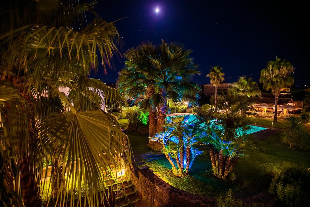 Asteraki Aparthotel Γουβιά Εξωτερικό φωτογραφία