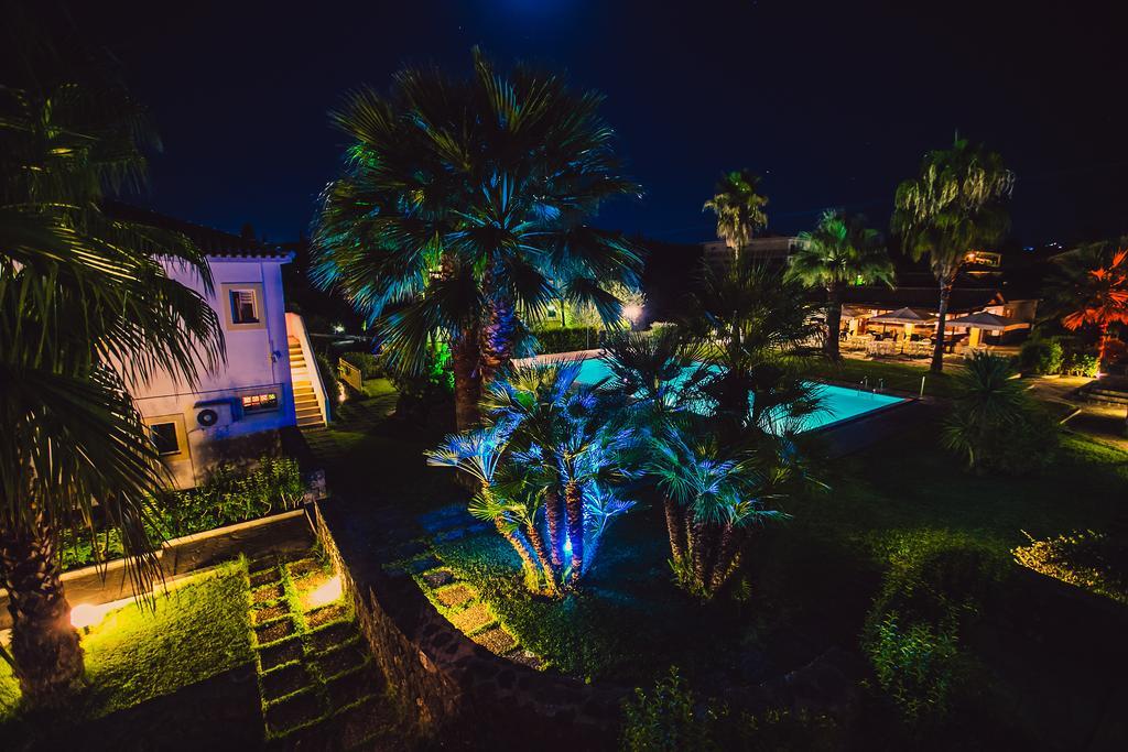 Asteraki Aparthotel Γουβιά Εξωτερικό φωτογραφία